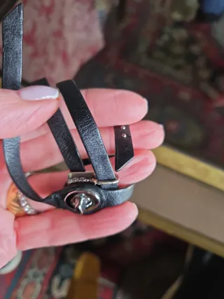 Pulsera de cuero Coach