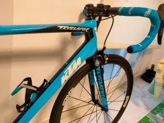Bicicleta de carretera KTM Revelator