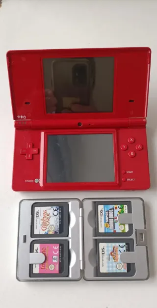 Nintendo DS Rossa con giochi