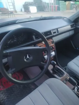 Mercedes-Benz Clase E 1994