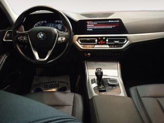 BMW Serie 3 318 d M Sport