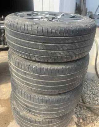 Juego de llantas peugeot 301343 225 45 r17 308 p5