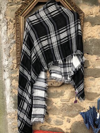 Sciarpa Rossella Carrara tartan nero/bianco