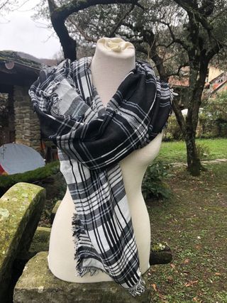 Sciarpa Rossella Carrara tartan nero/bianco