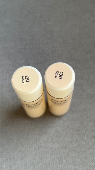 Shiseido Maquillaje 120 Ivory y 130 Opal
