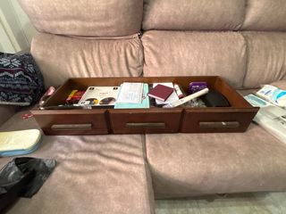 Vitrina de madera y cristal