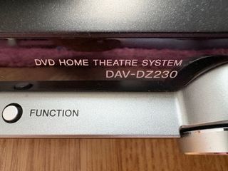 Home Cinema Sony DAV-DZ230