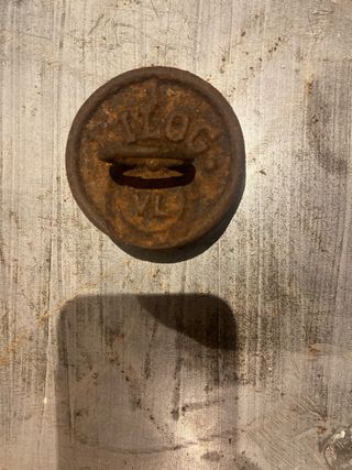 Pesa de hierro antigua