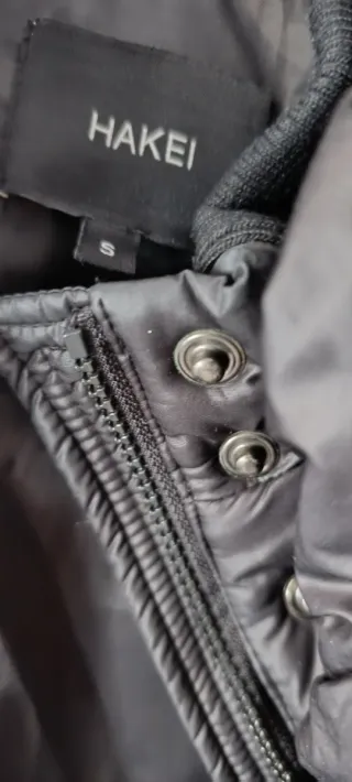 Abrigo acolchado Hakei negro