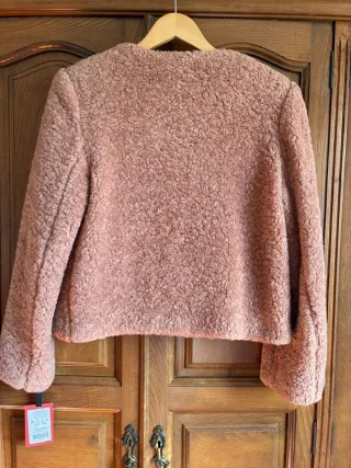 Chaqueta pelo rosa Alba Conde