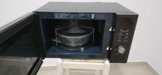 Microondas Grill Samsung F300G, 28 Litros