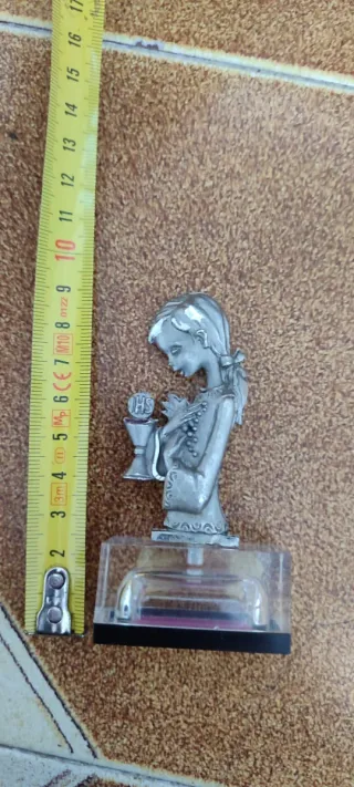 Statuetta bambina comunione