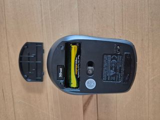 Ratón inalámbrico Trust negro