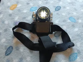 Linterna frontal LED