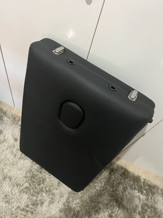 Camilla masajes plegable con accesorios y funda