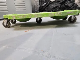 Carro rodante para albañil