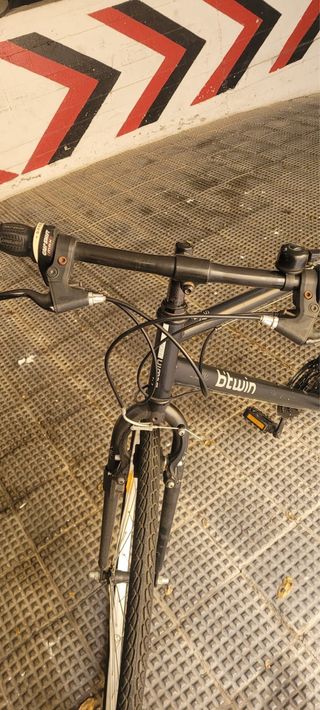Bicicleta Decathlon Negra