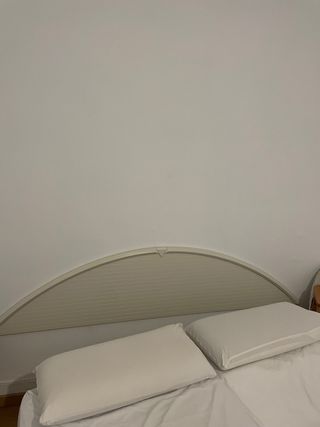 Cabecero de cama beige y blanco / Respaldar