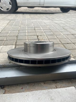 DISCOS Y PASTILLAS EJE DELANTERO