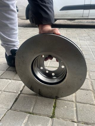 DISCOS Y PASTILLAS EJE DELANTERO