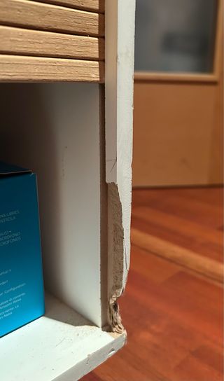 Mueble recibidor blanco y madera