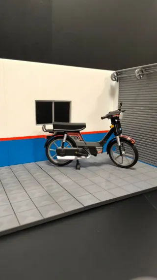 Maqueta Vespino ALX escala 1/10 Negro -cromado