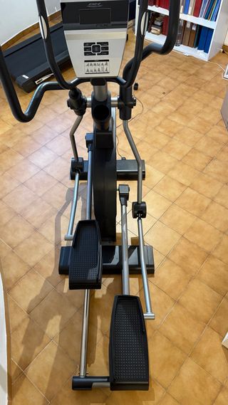 Bicicleta Elíptica BH FITNESS G860