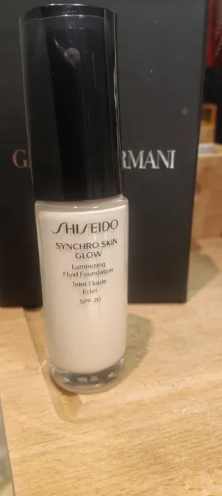 Base de Maquillaje Shiseido Synchro Skin Glow