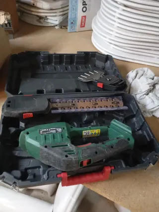 Cortasetos Eléctrico Sin Batería