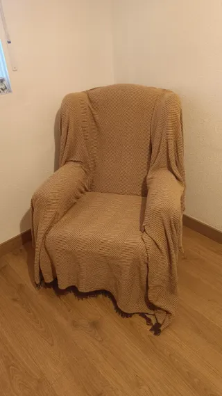 Sillón orejero como nuevo