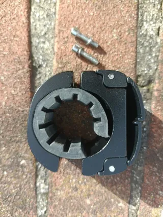 Supporto manubrio porta cellulare