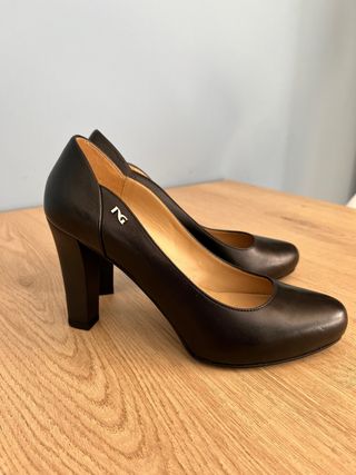 Zapatos de piel Nero Giardini negros mujer