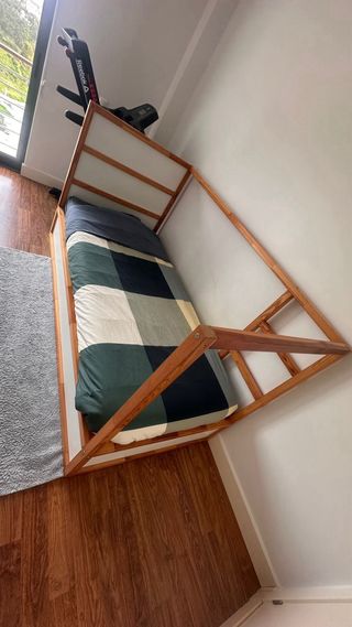 Cama Ikea 2mt Madeira