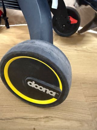 Triciclo Doona Liki Trike Rojo Plegable 5 en 1