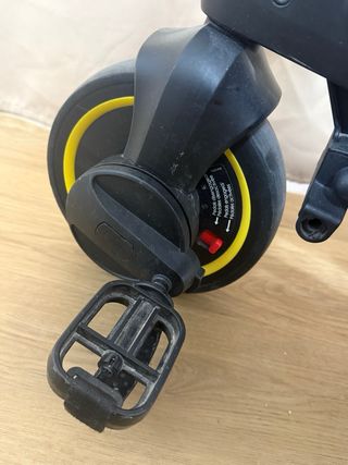 Triciclo Doona Liki Trike Rojo Plegable 5 en 1