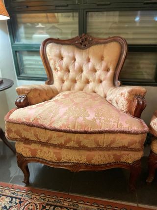 Sofá Isabelino Elegante Tapizado