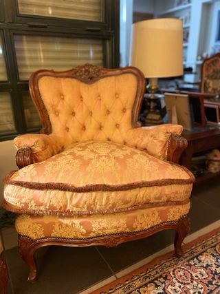 Sofá Isabelino Elegante Tapizado