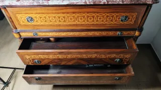 Cómoda escritorio nogal marquetería clásica