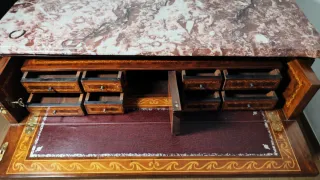 Cómoda escritorio nogal marquetería clásica