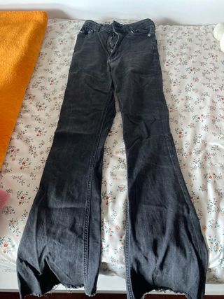 Pantalón campana negro