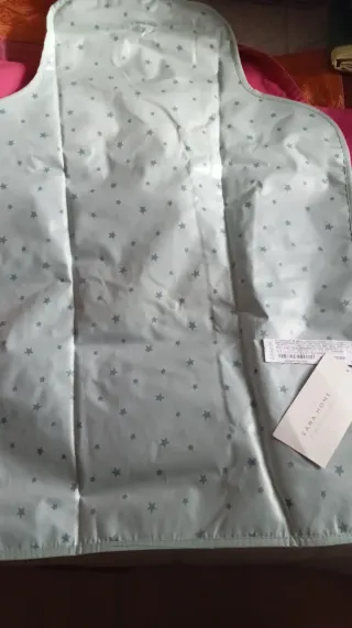 Cambiador de bebé peludo