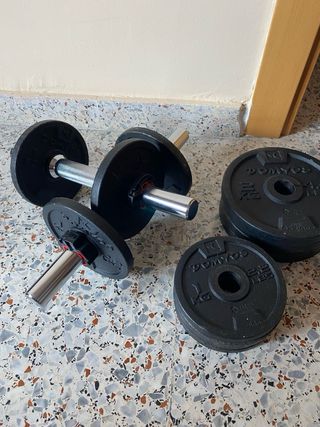 Mancuernas y discos de pesas