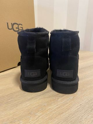 Stivali UGG Classic Mini II Neri