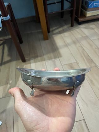Ciotolina vintage metallo argentato con piedini