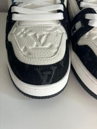 Zapatilla Louis Vuitton Negra y Blanca