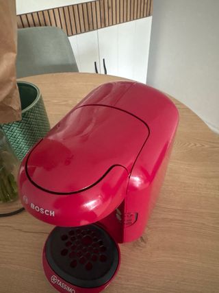 Cafetera Bosch Tassimo Roja