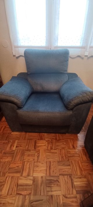 Sofá 2 plazas gris tela + butaca