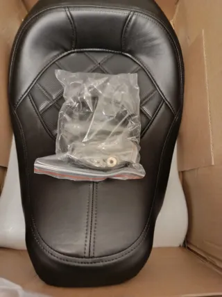 Asiento Moto Cuero Negro Touring de Harley-Davidso