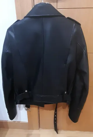 Chaqueta Biker Cuero Negra Pull&Bear Talla M