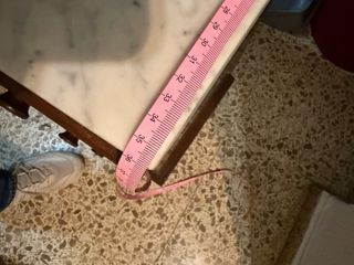 Comodino e due comodini con marmo